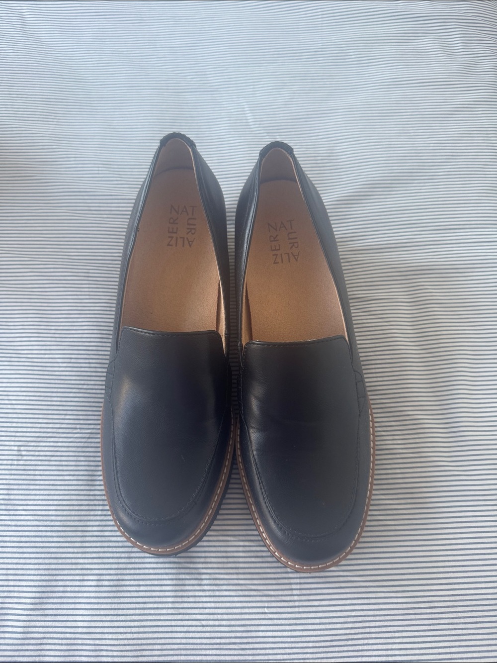 NWOT Naturalizer Black Womens Slip-On Loafers with Brown Trim